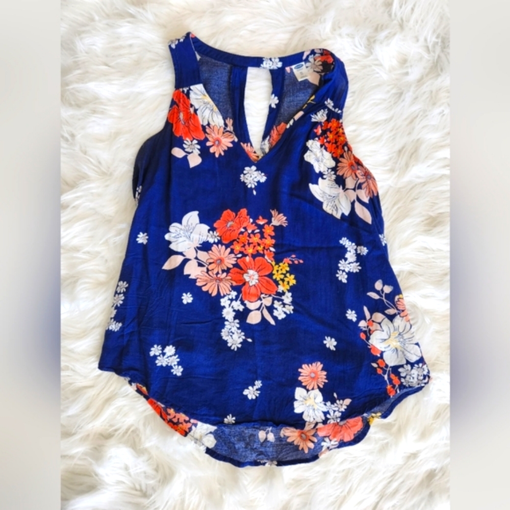 Xs navy floral tank